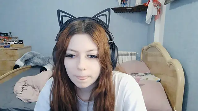 Snapshot of RendyDow chatting on April 7, 7:31 am RendyDow online show from April 7, 7:31 am