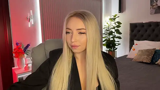 OhMyEmma online show from October 16, 1:28 am