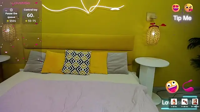 Snapshot of EvelineAmore chatting on March 9, 1:31 am EvelineAmore online show from March 9, 1:31 am