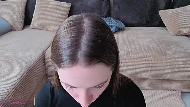 Snapshot of Kira_mindnes chatting on April 19, 6:24 am Kira mindnes online show from April 19, 6:24 am