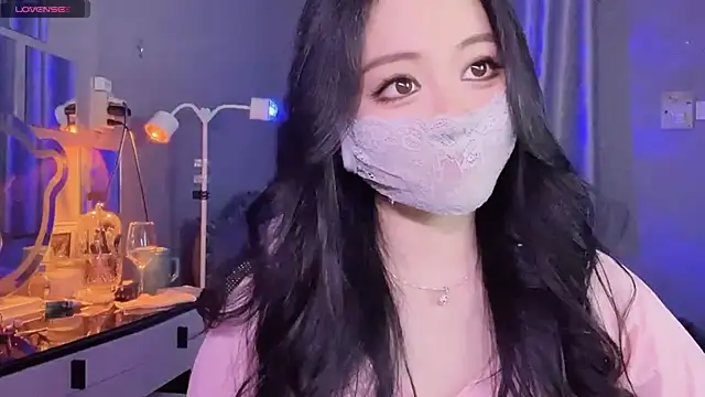 Snapshot of MI_KA22 chatting on October 6, 4:32 am MI KA22 online show from October 6, 4:32 am