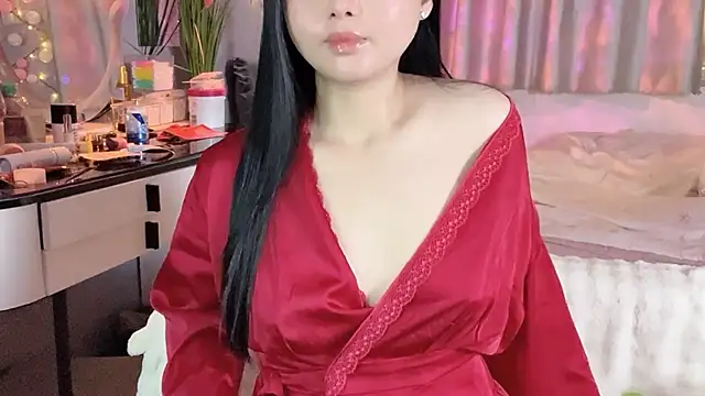 Snapshot of MI_KA22 chatting on December 18, 3:40 pm MI KA22 online show from December 18, 3:40 pm