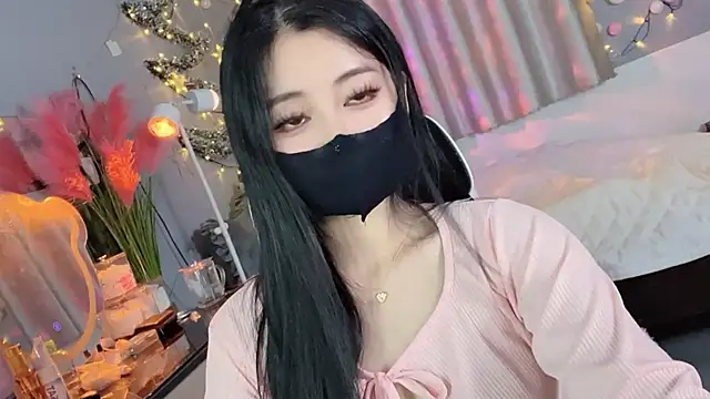 Snapshot of MI_KA22 chatting on January 6, 5:00 am MI KA22 online show from January 6, 5:00 am