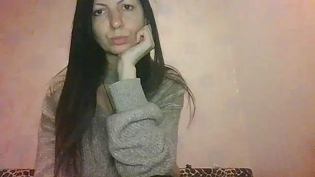 AliseWats online show from March 21, 7:02 pm