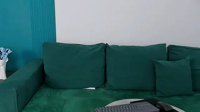 Snapshot of Maya_Rogerss chatting on March 22, 8:48 pm Maya Rogerss online show from March 22, 8:48 pm