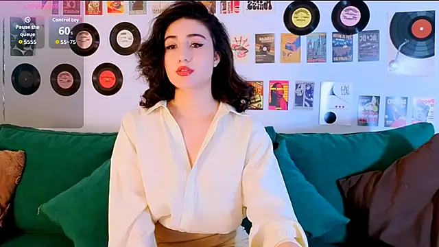 Maya Rogerss online show from April 29, 3:05 pm