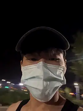 Snapshot of chipboo chatting on October 16, 3:46 pm chipboo online show from October 16, 3:46 pm