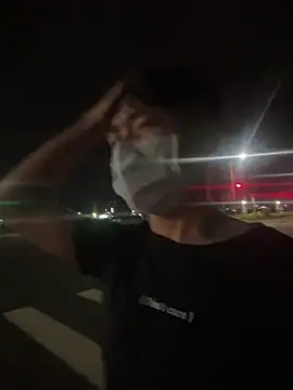 Snapshot of chipboo chatting on October 23, 3:44 pm chipboo online show from October 23, 3:44 pm