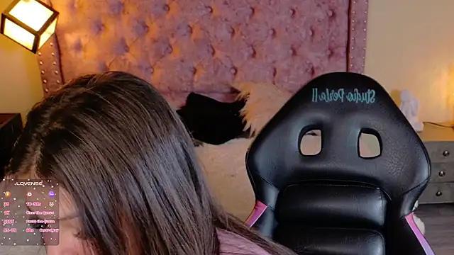 Snapshot of sweet__thang chatting on September 23, 4:26 am sweet  thang online show from September 23, 4:26 am