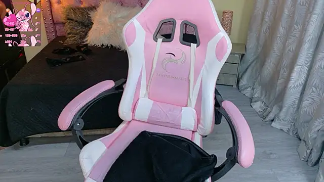 sweet  thang online show from November 6, 5:08 am