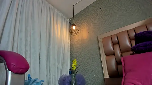 ANA-BULLOCK- online show from January 16, 12:20 pm