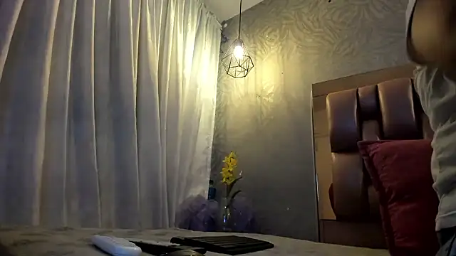 ANA-BULLOCK- online show from January 17, 12:10 pm