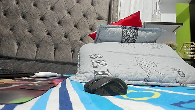 ANA-BULLOCK- online show from February 11, 12:10 pm