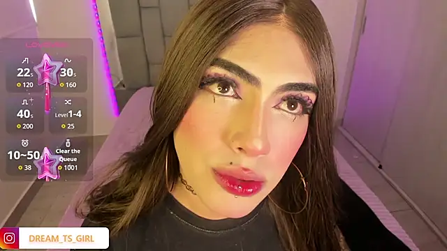 Snapshot of Sophie_whitexxx chatting on October 14, 3:46 pm Sophie whitexxx online show from October 14, 3:46 pm