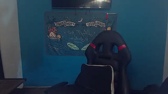 Snapshot of Burperking420_ chatting on February 21, 2:12 am Burperking420 online show from February 21, 2:12 am