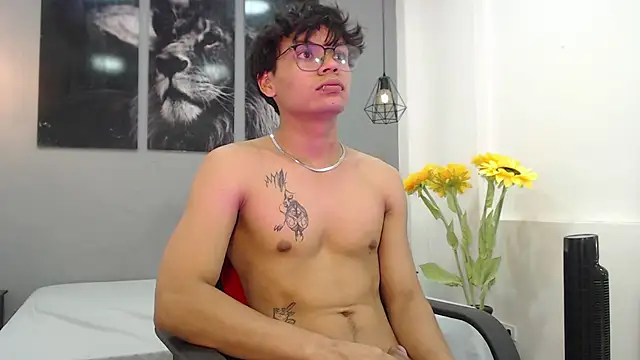 Snapshot of Draco_collins chatting on March 16, 6:20 am Draco collins online show from March 16, 6:20 am