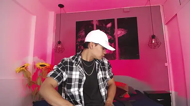 Snapshot of Draco_collins chatting on September 10, 7:47 pm Draco collins online show from September 10, 7:47 pm