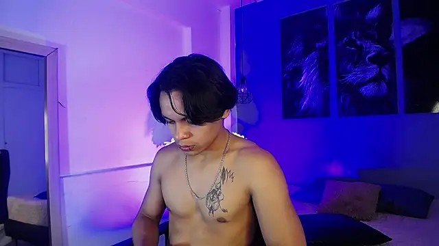 Snapshot of Draco_collins chatting on October 21, 7:47 pm Draco collins online show from October 21, 7:47 pm