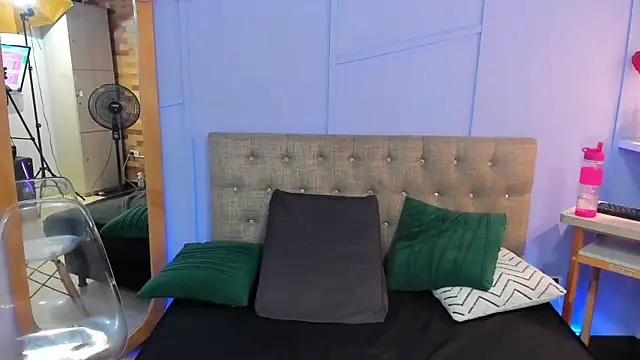 abby jener online show from March 22, 1:32 am