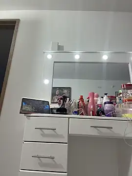 AlesiaCooper online show from March 20, 12:37 am