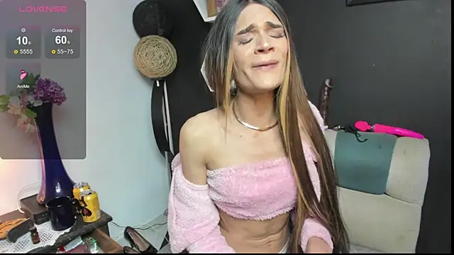 AteneaTaylor online show from March 9, 8:40 am