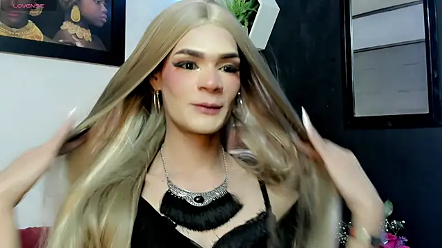 AteneaTaylor online show from March 20, 6:09 pm