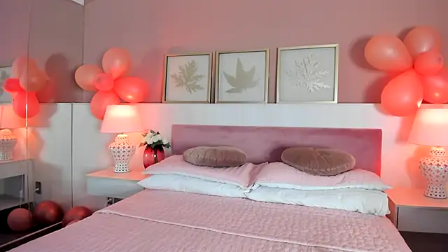 Emma  1 online show from October 29, 3:31 am