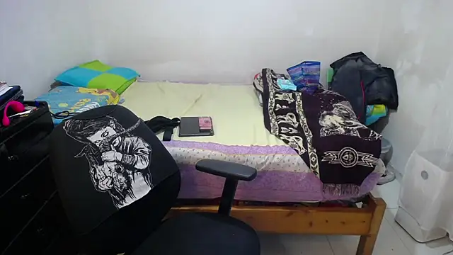 freyaa sorcerees online show from March 11, 5:16 am