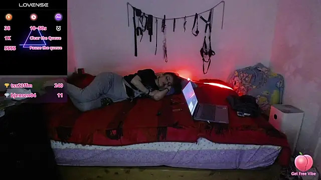 freyaa sorcerees online show from March 20, 3:02 am