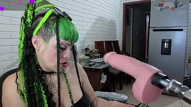 freyaa sorcerees online show from October 6, 6:44 am