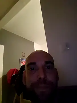 Snapshot of Smokeym123 chatting on December 1, 12:04 am Smokeym123 online show from December 1, 12:04 am