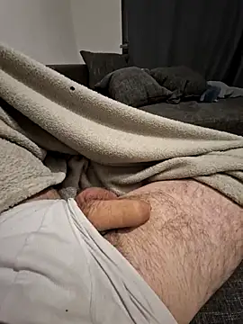 Snapshot of Smokeym123 chatting on February 6, 4:32 pm Smokeym123 online show from February 6, 4:32 pm