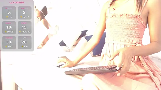 Snapshot of willow_smitt chatting on March 12, 12:55 pm willow smitt online show from March 12, 12:55 pm
