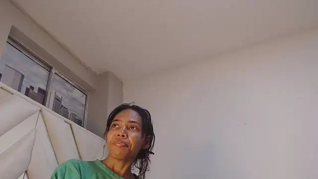Snapshot of willow_smitt chatting on March 25, 1:28 pm willow smitt online show from March 25, 1:28 pm