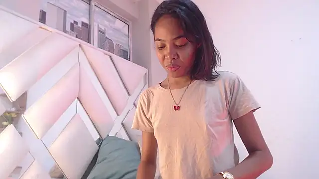 Snapshot of willow_smitt chatting on March 26, 2:44 pm willow smitt online show from March 26, 2:44 pm