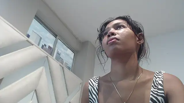 Snapshot of willow_smitt chatting on April 5, 3:31 pm willow smitt online show from April 5, 3:31 pm