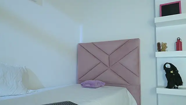 eva sin18 online show from May 18, 12:18 am