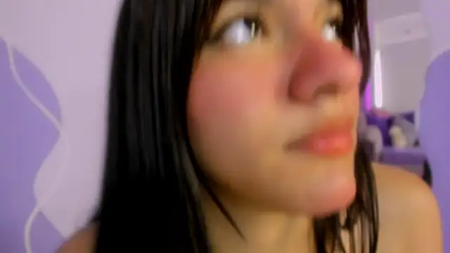 auroracute02 online show from October 28, 1:14 pm