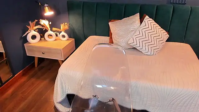 roxy hell online show from March 8, 7:09 pm