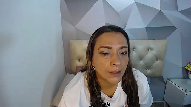 Milf-Prettyboobs online show from November 15, 10:56 am