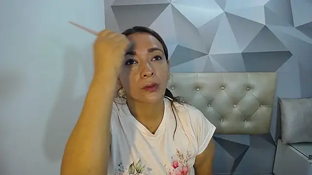 Milf-Prettyboobs online show from November 16, 10:54 am