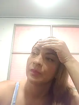 Milf-Prettyboobs online show from March 27, 9:36 pm