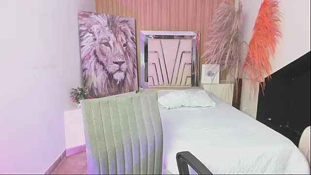 VanessaScott  online show from January 17, 5:01 am