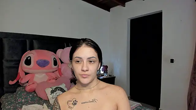 Snapshot of Paulet_Johnson chatting on March 4, 11:22 pm Paulet Johnson online show from March 4, 11:22 pm