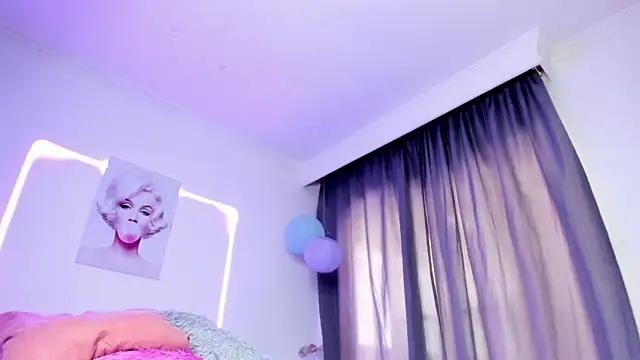 Snapshot of sweet_cinamon chatting on February 25, 4:05 pm sweet cinamon online show from February 25, 4:05 pm