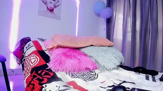 Snapshot of sweet_cinamon chatting on March 9, 5:50 pm sweet cinamon online show from March 9, 5:50 pm