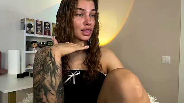 Anna Six online show from October 5, 1:37 am