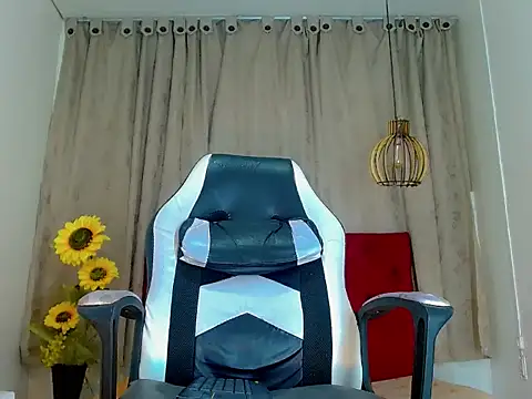 alexsandra kiss online show from February 9, 11:36 am