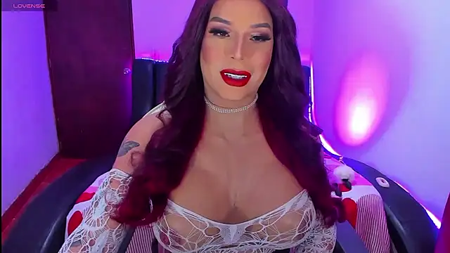 Snapshot of Aleja_monnroe chatting on September 18, 3:08 am Aleja monnroe online show from September 18, 3:08 am