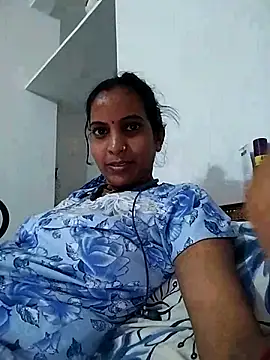 Hotty-Nidhi online show from March 10, 6:38 am